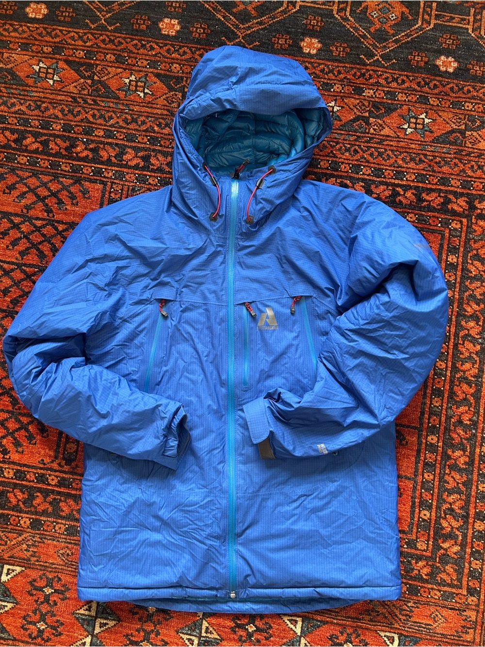 Eddie Bauer Men’s First Ascent Down Jacket